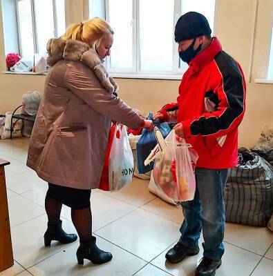 Предметы первой необходимости продолжают передавать воронежцы беженцам из ЛНР и ДНР