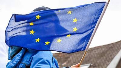 В ЕК признали негативное влияние санкций против РФ на экономику Европы