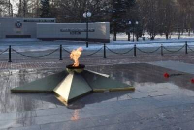 Трое мужчин в Йошкар-Оле осквернили монумент "Вечный огонь"