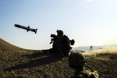 Politico: у Украины заканчиваются ПЗРК Stinger и противотанковые ракеты Javelin