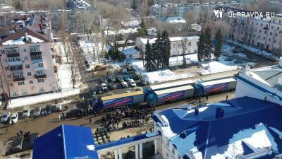 Для жителей Донбасса. Из Ульяновска выехали 7 грузовиков с гуманитарной помощью