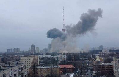 Тільки що! Військові РФ обстріляли телевежу в Києві: в МВС озвучили подробиці