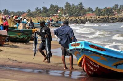 Шри-Ланка бесплатно продлила на два месяца визы туристам из РФ и Украины