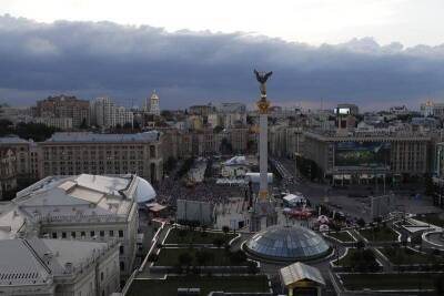 СМИ сообщили о нескольких взрывах у телевышки в Киеве
