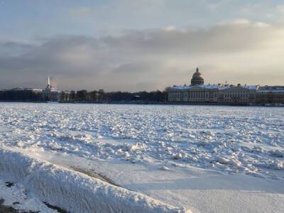 В Петербурге ясно и холодно