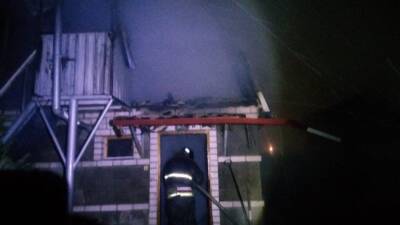 На пожаре в Астраханской области пострадали люди