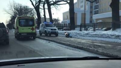 На тротуаре на улице Лермонтова обнаружили труп
