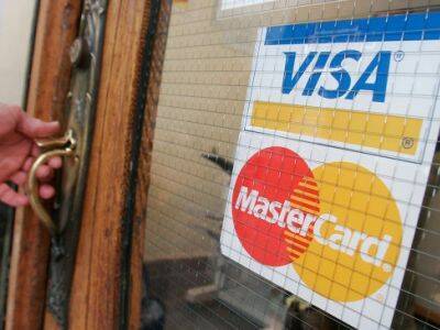 В России прекращено обслуживание карт Visa и Mastercard