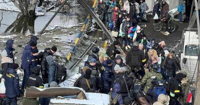 В Украине открываются "зеленые" коридоры для эвакуации: названы новые маршруты (видео)
