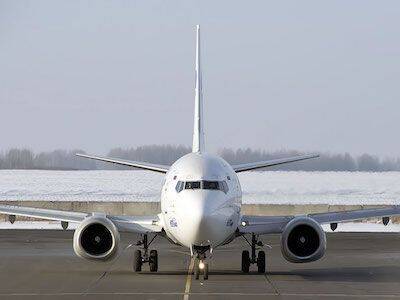 Чиновники предлагают удерживать иностранные самолеты и платить по лизингу в рублях