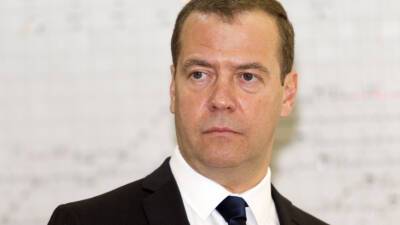 Медведев: Зарубежным компаниям будет непросто вернуться в Россию
