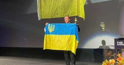 "Шерлок" поддержал Украину на церемонии награждения в США (ВИДЕО)