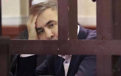 "Включиться в борьбу с полной силой": Саакашвили прекратил голодовку