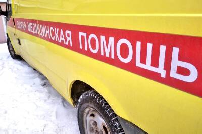 8 марта мужчина погиб под колесами ваза в Смоленской области