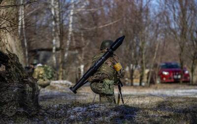 СМИ показали реальные кадры боев под Киевом