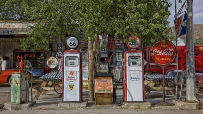 Белый дом: Цены на бензин продолжат расти