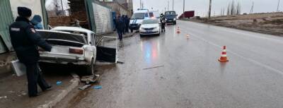 В Астрахани погиб водитель погиб, врезавшись в бетонную стену