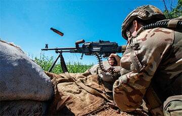 Украинский нацгвардеец с расстояния более 1000 метров пулеметным огнем уничтожил вражеского снайпера