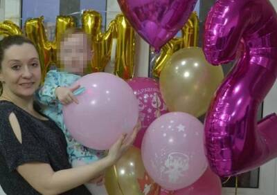 Мать Елены Логуновой поздравила внучку с трехлетием через соцсети