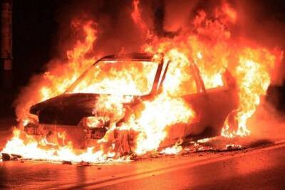 Полицейские Сыктывкара раскрыли поджог дорогостоящего автомобиля
