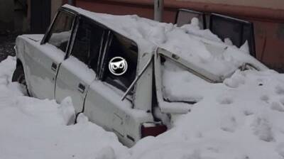 Соцсети о разбитой льдом машине: еще один «подснежник» - penzainform.ru
