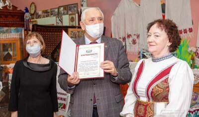 Ветеранов Тюменской области поздравил губернатор Моор