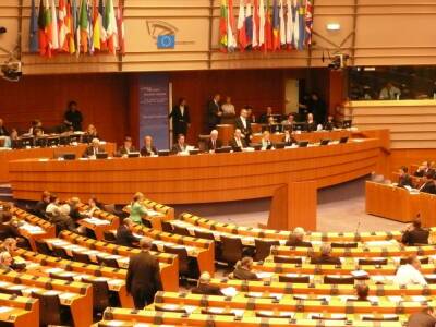 Европарламент: торговля гражданством стран ЕС должна быть остановлена