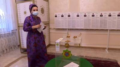 К 13 часам на выборах президента Туркменистана проголосовало 71,9% избирателей