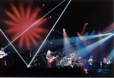 Группа Pink Floyd удаляет свою музыку с российских стриминговых сервисов и мира