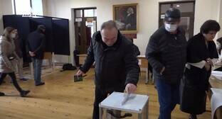 Явка на выборах в Абхазии к полудню составила 10%