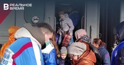 Правительство России распределило в Татарстан более тысячи беженцев из ДНР и ЛНР