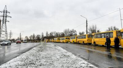 Россияне расстреляли колонну женщин и детей в Киевской области