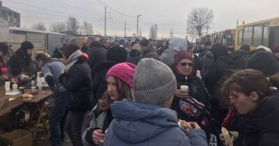 Украина сегодня открывает 14 гуманитарных коридоров: полный список