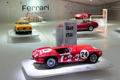 В Модене открылась выставка Ferrari Forever