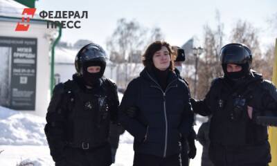 Как задерживали прохожих 13 марта в центре Екатеринбурга. Фоторепортаж с места события