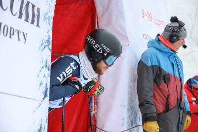 Всероссийские горнолыжные соревнования проходят на Сахалине