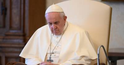 Папа Франциск призвал немедленно прекратить "резню" в Мариуполе
