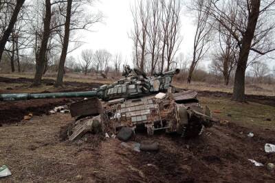 Бойцы ВСУ под Черниговом разнесли российских орков в хлам: разбито до 80 единиц техники врага