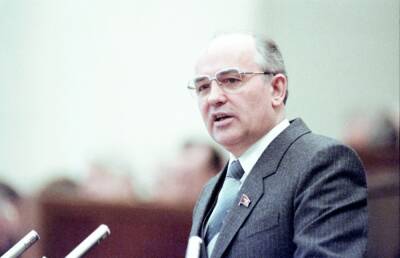 Михаил Горбачев: что на самом деле писали о нем западные газеты в начале правления - Русская семерка