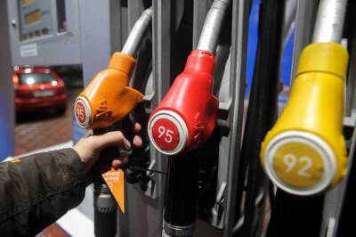 Эксперт оценил снижение цен на бензин как временные