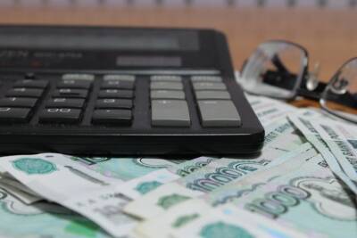 Средняя зарплата в Башкирии за восемь лет увеличилась почти в два раза