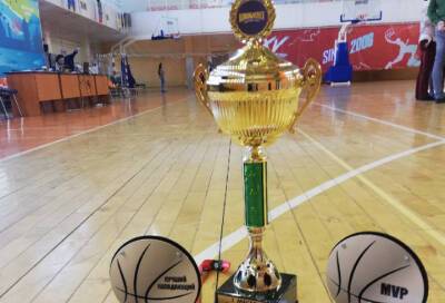 Женская команда по баскетболу из Гатчины вышла в суперфинал в Великом Новгороде