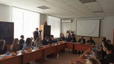 Глава Раменского округа Неволин встретился с лидерами студенческого сообщества Гжельского университета