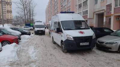 Дом № 8 на Ново-Казанской страдает от соседства станции скорой помощи