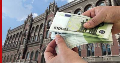Нацбанк Украины запретил свободный вывоз более €10 тысяч из страны