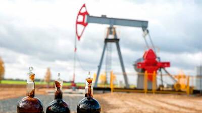 Дефицит на нефтяном рынке может вынудить часть клиентов вернуться к поставкам из РФ - Raiffeisenbank