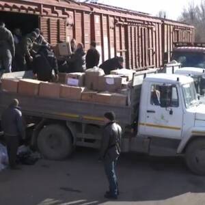В Запорожье прибыло 8 вагонов гуманитарной помощи. Видео
