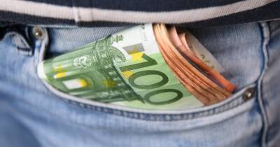 НБУ отменил разрешение на свободный вывоз за границу более 10 тысяч евро
