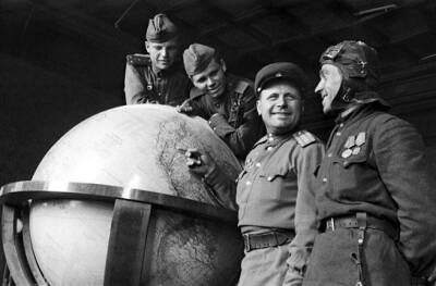 Глобус мирового нацизма: куда пропал самый странный «экспонат» из кабинета Гитлера - Русская семерка