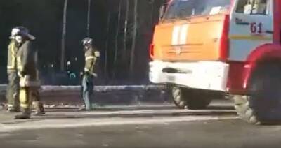 Видео: Toyota опрокинулась в кювет возле Тихвина. Есть пострадавшие
